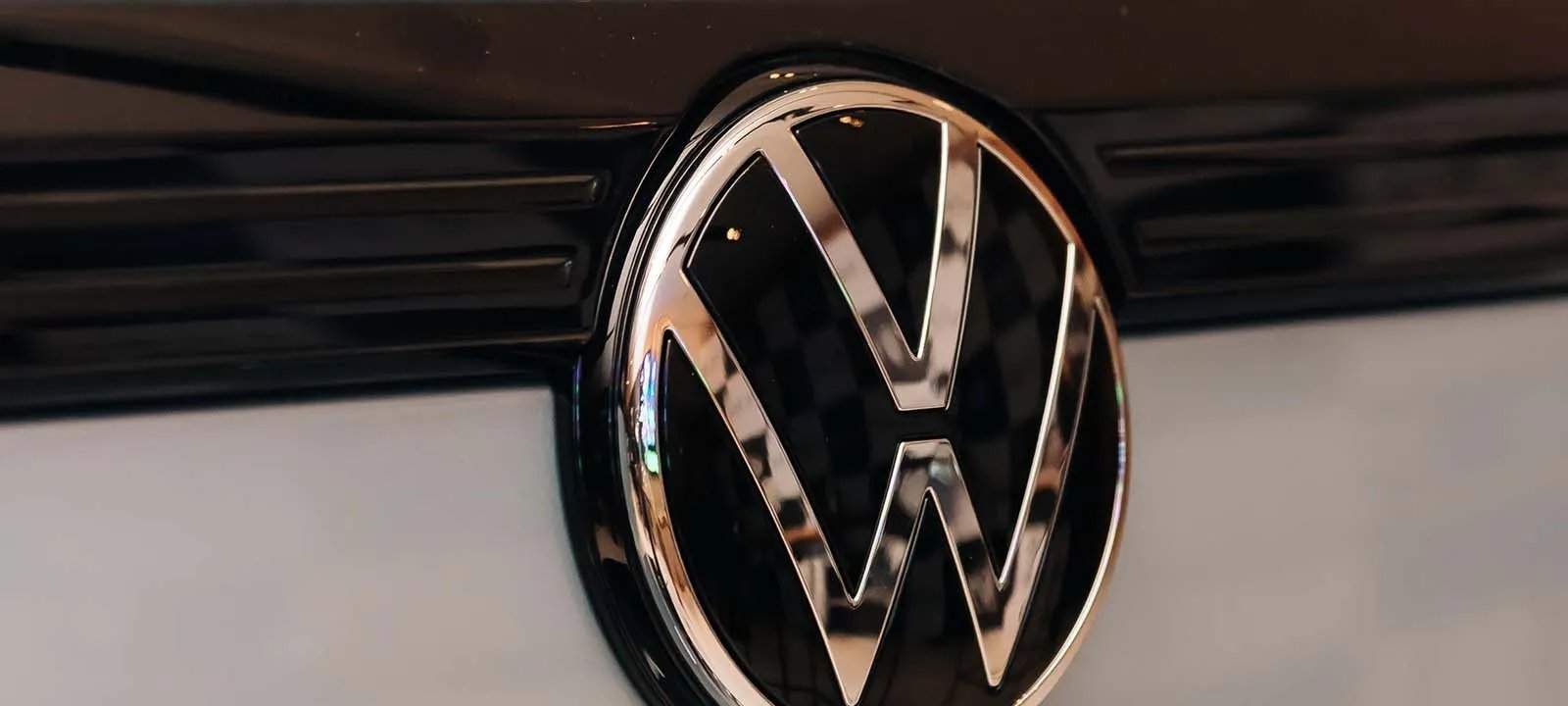 Volkswagen registra queda de mais de 50% no lucro operacional e prevê recuperação modesta da margem - Imagem do artigo