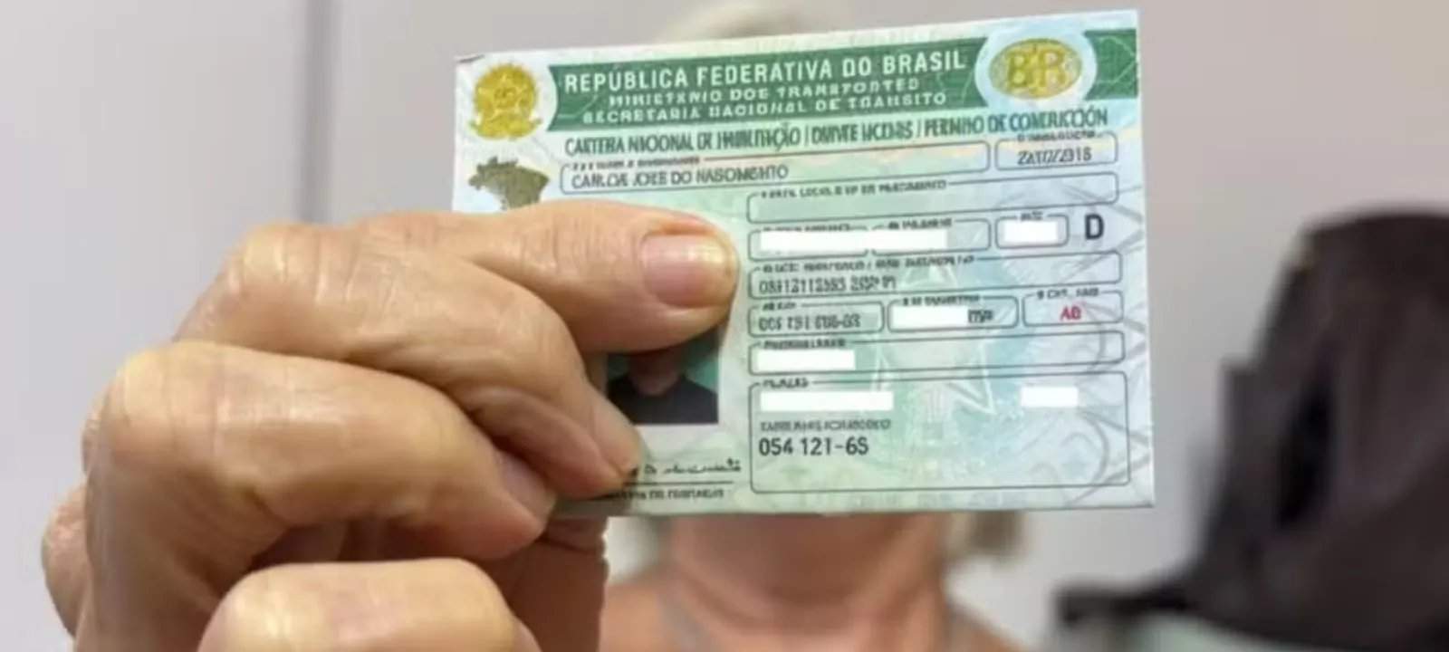 Renovação automática da CNH gera economia de R$ 1,18 bilhão em pouco mais de três meses - Imagem do artigo