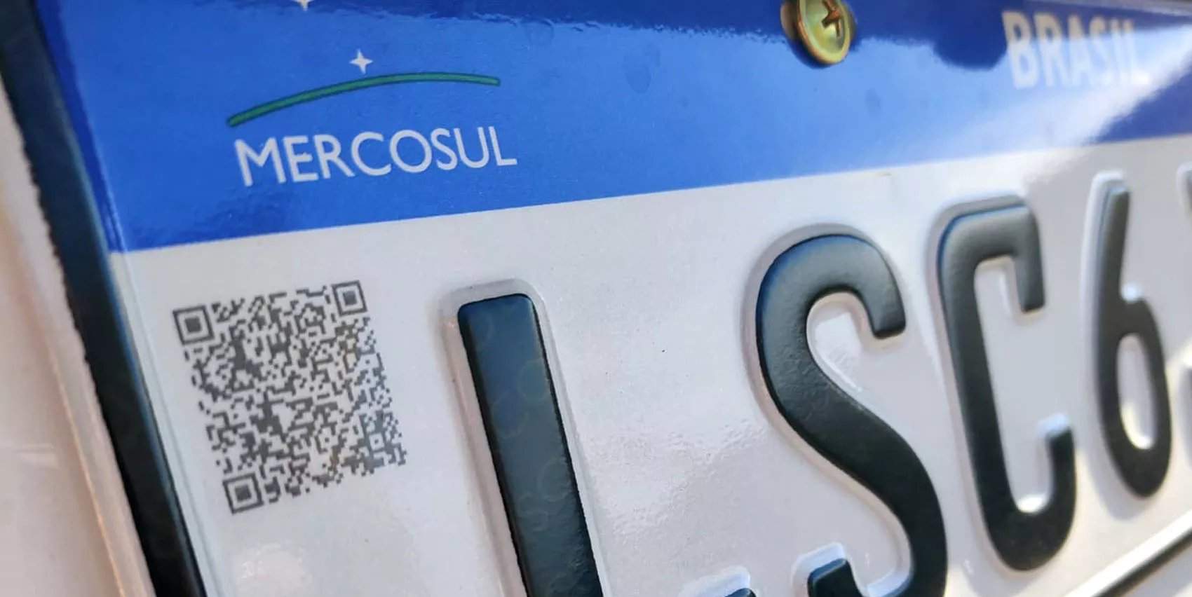 Associação de Detrans vê risco de custo maior ao motorista com retorno de estado e município nas placas - Imagem do artigo