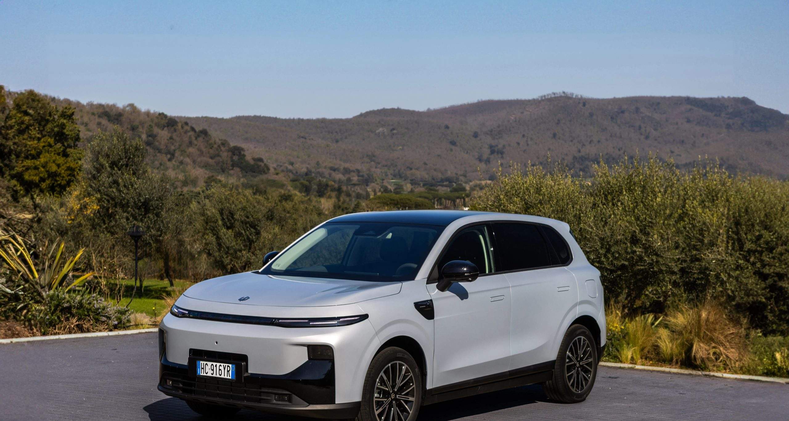 Stellantis e Leapmotor vão fabricar SUVs elétricos em conjunto na Espanha e planejam nova linha até 2028 - Imagem do artigo
