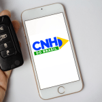 Transfira carro usado pelo celular: CNH do Brasil elimina cartório