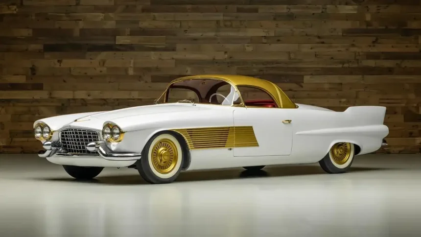 Comprador paga preço recorde por Cadillac 1953 banhado a ouro