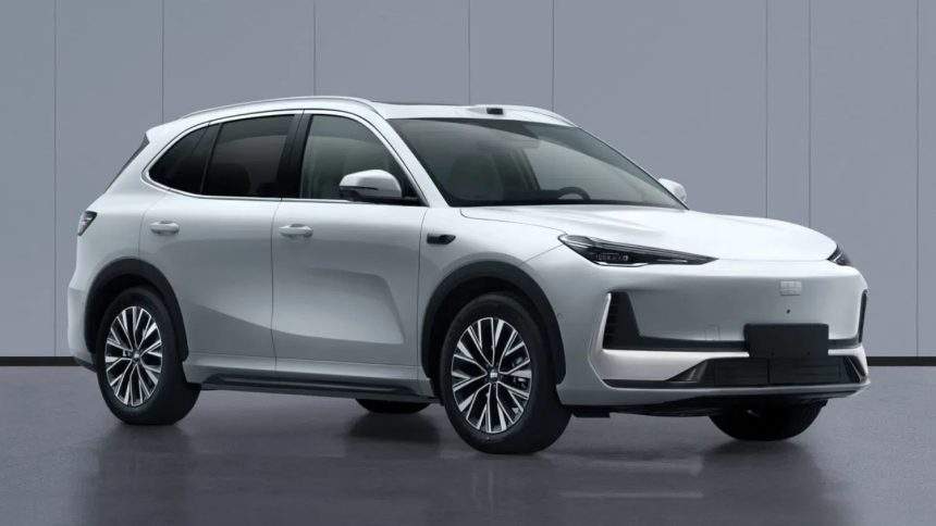Geely EX5 ganha tração traseira, 333 cv e porta-malas dianteiro
