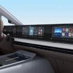 Nova Amarok é vista com painel de três telas e visor para o passageiro