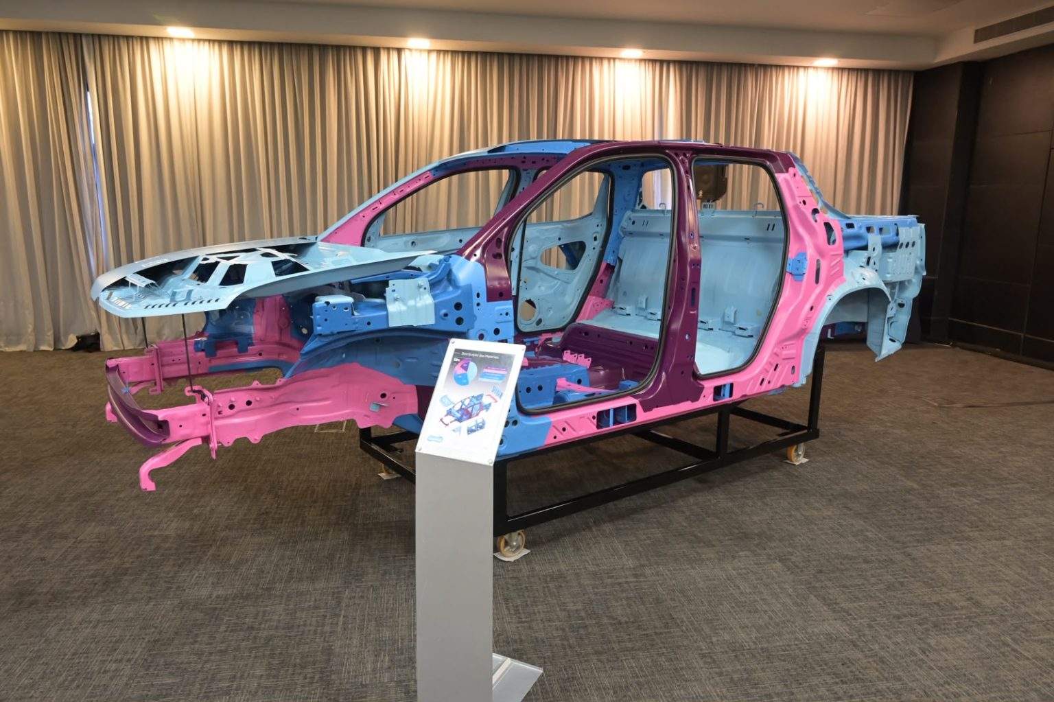 Volkswagen Tukan conquista Troféu SAE Brasil CarBody por excelência em BIW